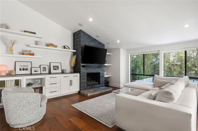 1176 S Westlake F, Westlake Village, CA 91361