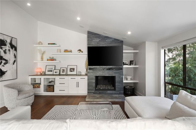 1176 S Westlake F, Westlake Village, CA 91361