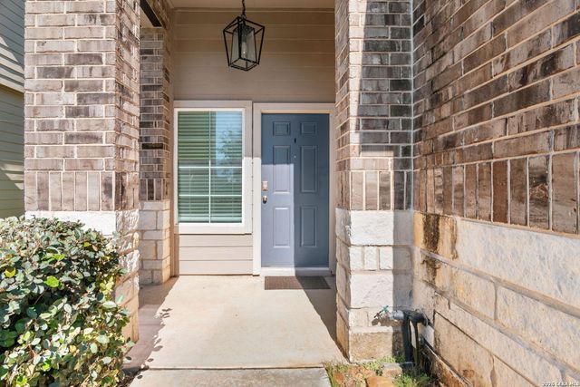 13027 Dolomar Pkwy, St.hedwig, TX 78152