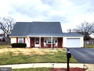 4211 MAINTREE CT, Fairfax, VA 22033