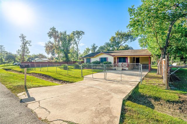 8318 Nyssa Street, Houston, TX 77078