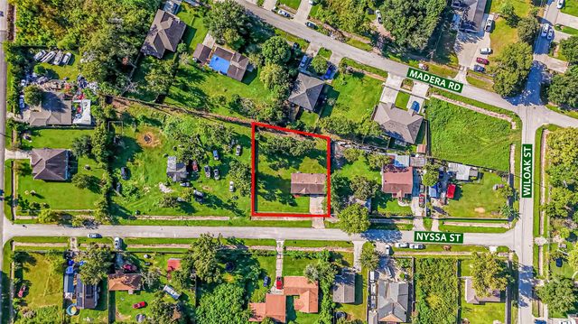 8318 Nyssa Street, Houston, TX 77078