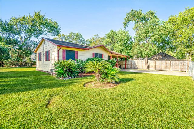 8318 Nyssa Street, Houston, TX 77078