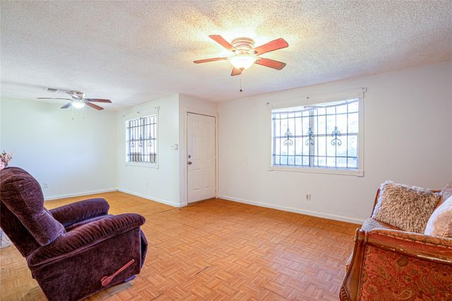 8318 Nyssa Street, Houston, TX 77078