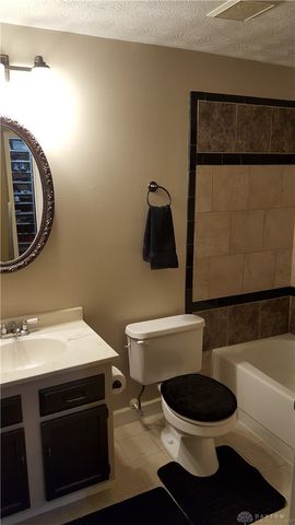 5622 Harlamert Drive, Dayton, OH 45449