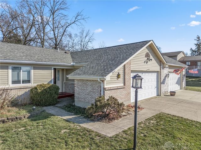 5622 Harlamert Drive, Dayton, OH 45449