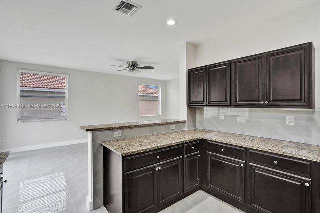 16452 NW 22nd St, Pembroke Pines, FL 33028