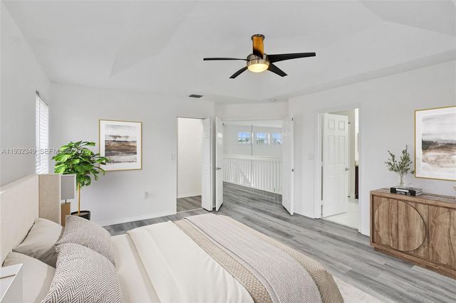 16452 NW 22nd St, Pembroke Pines, FL 33028