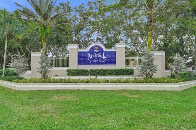 16452 NW 22nd St, Pembroke Pines, FL 33028