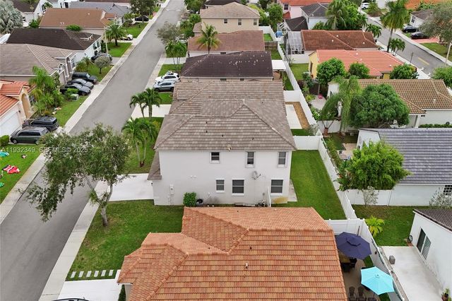 16452 NW 22nd St, Pembroke Pines, FL 33028