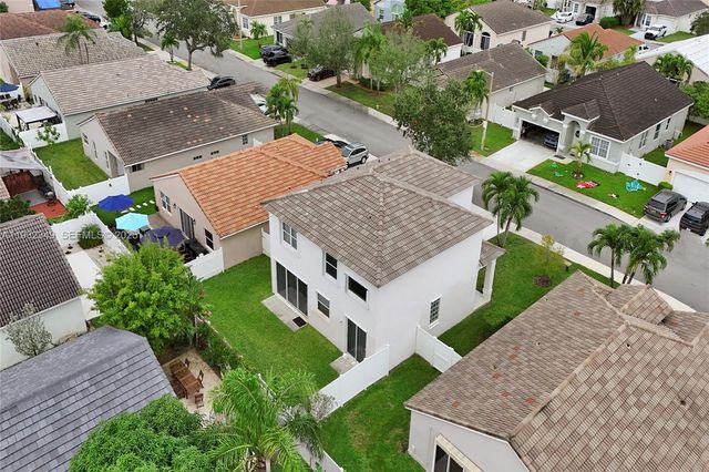 16452 NW 22nd St, Pembroke Pines, FL 33028