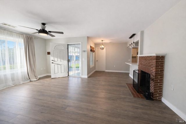 139 Maple St, Vacaville, CA 95688