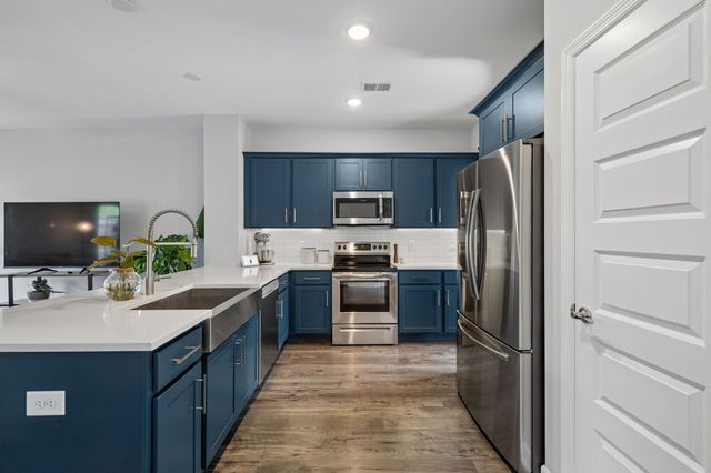 135 Harvard Dr, Gallatin, TN 37066