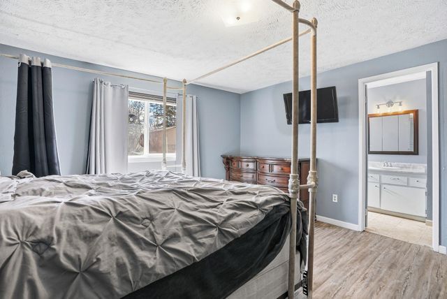 1045 E Evergreen Dr, Medical Lake, WA 99022