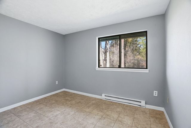 1045 E Evergreen Dr, Medical Lake, WA 99022