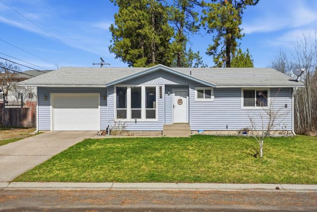 1045 E Evergreen Dr, Medical Lake, WA 99022