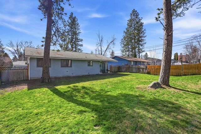 1045 E Evergreen Dr, Medical Lake, WA 99022