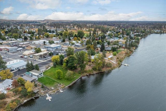 1045 E Evergreen Dr, Medical Lake, WA 99022