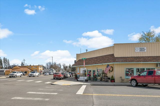 1045 E Evergreen Dr, Medical Lake, WA 99022