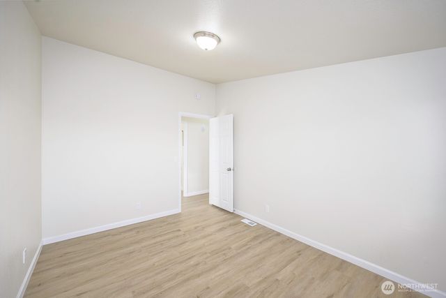 4948 NE E.7 Road, Moses Lake, WA 98837