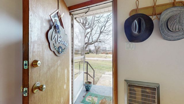 4019 Brookside Dr, Columbia, TN 38401