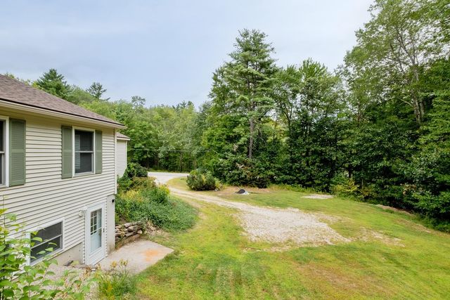 8 Juniper Lane, Barrington, NH 03825