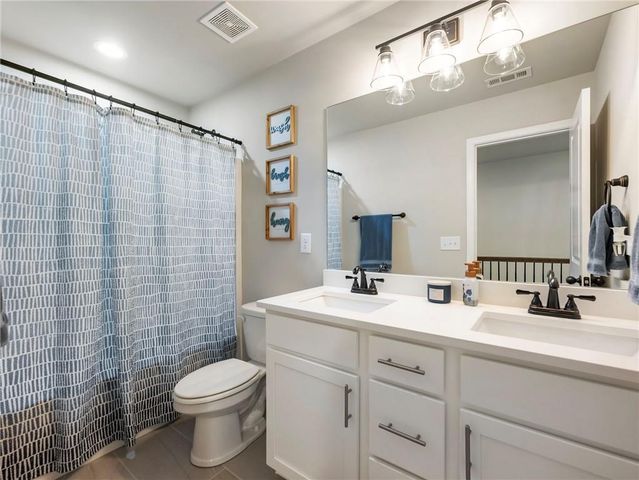 4340 Sierra Creek Drive, Hoschton, GA 30548