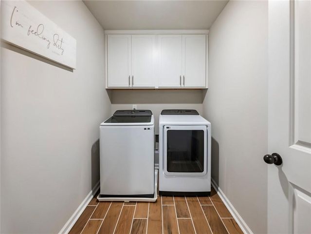 4340 Sierra Creek Drive, Hoschton, GA 30548