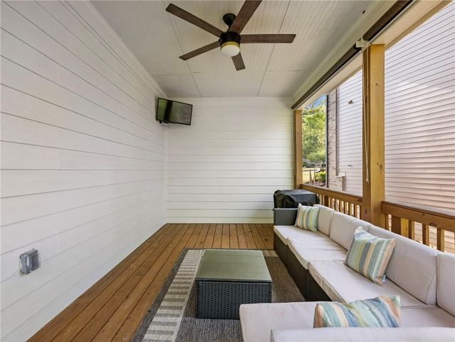 4340 Sierra Creek Drive, Hoschton, GA 30548