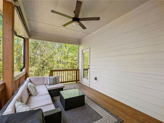 4340 Sierra Creek Drive, Hoschton, GA 30548