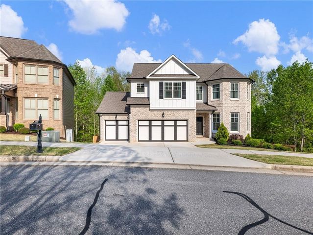 4340 Sierra Creek Drive, Hoschton, GA 30548