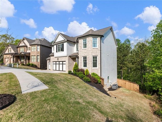 4340 Sierra Creek Drive, Hoschton, GA 30548