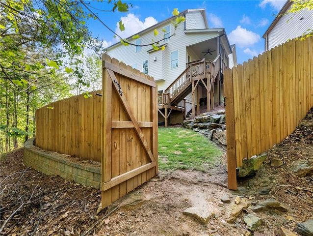 4340 Sierra Creek Drive, Hoschton, GA 30548