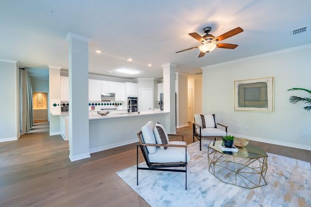 7916 Yaupon DR, Austin, TX 78759