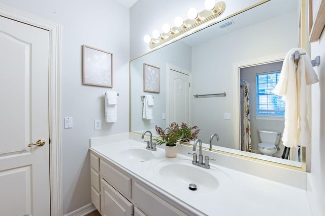 7916 Yaupon DR, Austin, TX 78759