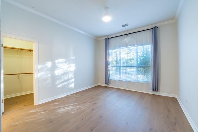 7916 Yaupon DR, Austin, TX 78759