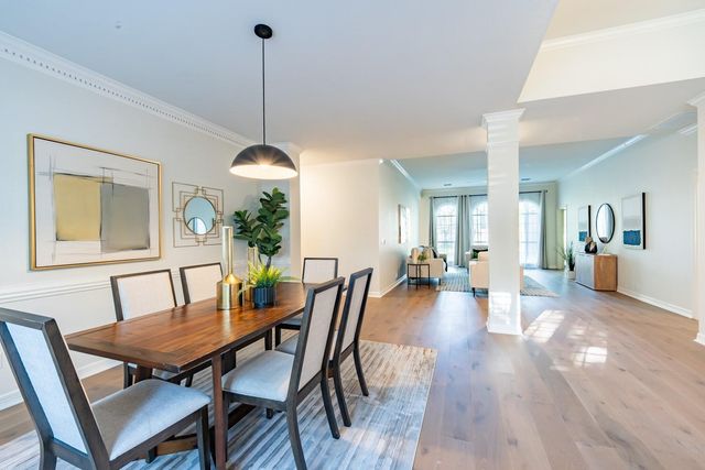 7916 Yaupon DR, Austin, TX 78759