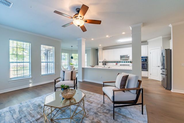 7916 Yaupon DR, Austin, TX 78759