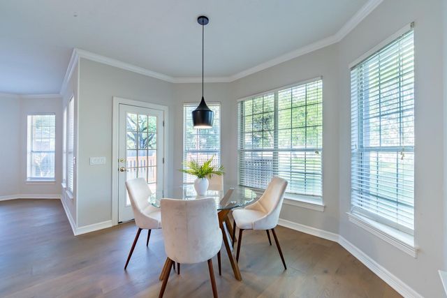 7916 Yaupon DR, Austin, TX 78759