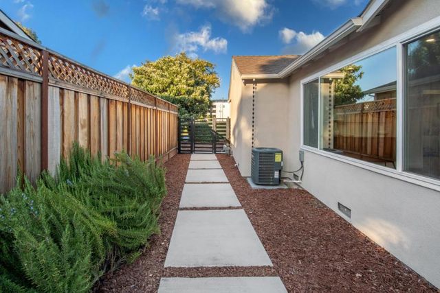 661 Empey Way, San Jose, CA 95128