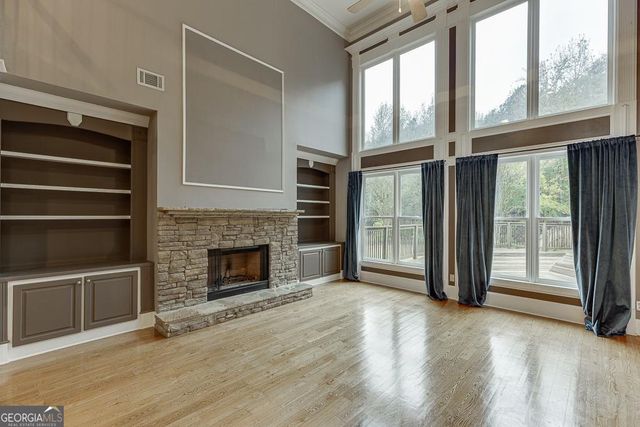 940 Chateau Forest Road, Hoschton, GA 30548