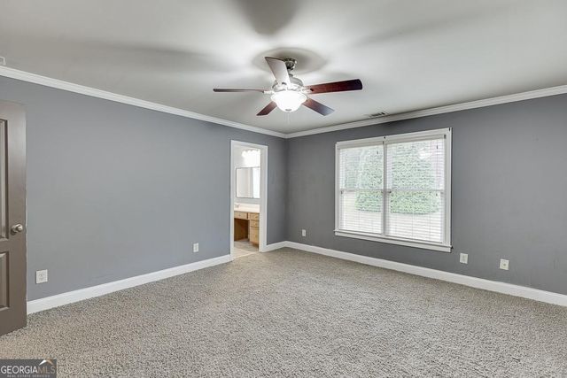 940 Chateau Forest Road, Hoschton, GA 30548