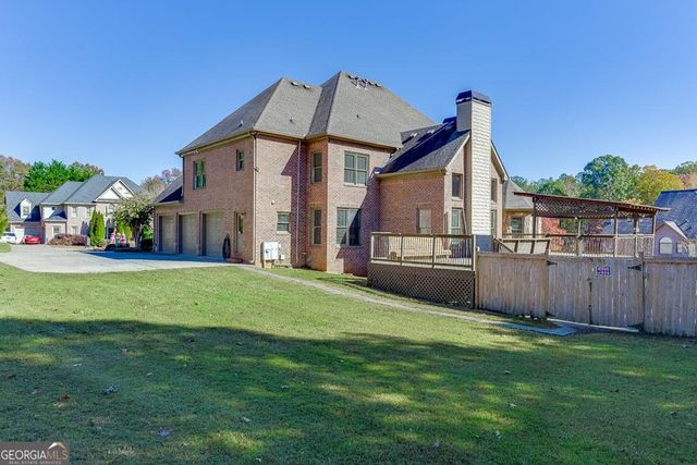 940 Chateau Forest Road, Hoschton, GA 30548