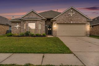 809 Hallmark Oak Street, Seabrook, TX 77586