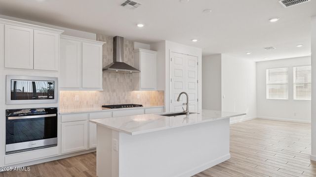 6944 W STRAIGHT ARROW Lane, Peoria, AZ 85383