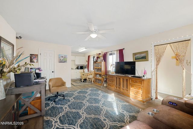 145 K Street, Hawthorne, NV 89415