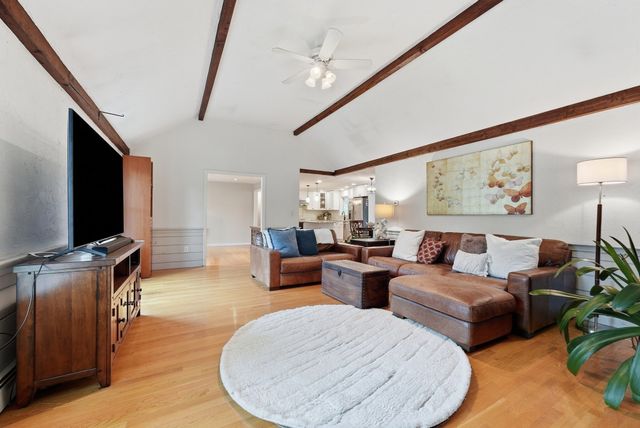 144 Hill St, Concord, MA 01742