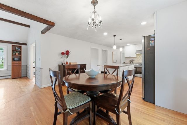 144 Hill St, Concord, MA 01742