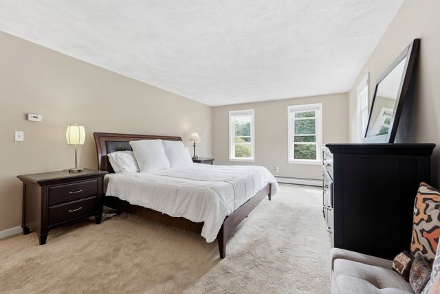 144 Hill St, Concord, MA 01742
