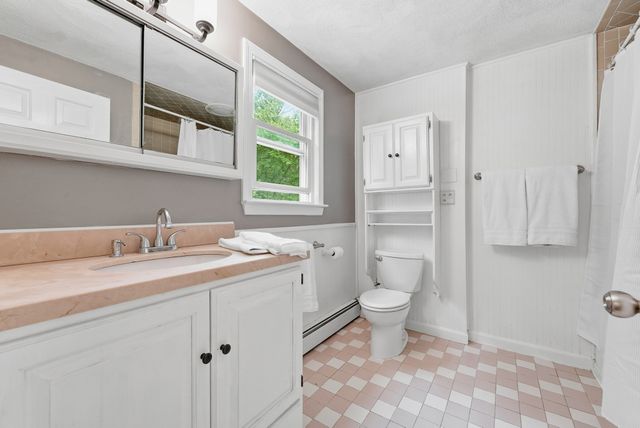 144 Hill St, Concord, MA 01742